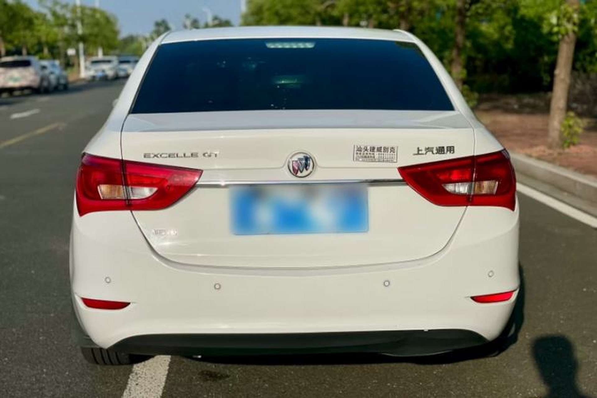 Used Buick GT 2017 15N Automatic Elite Version Exterior 2