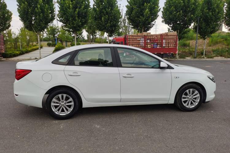 Used Buick GT 2017 15N Manual Entry-Level Trim Exterior 2