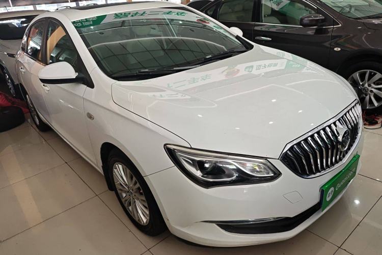 Used Buick GT 2017 15N Automatic Elite Version Exterior 2