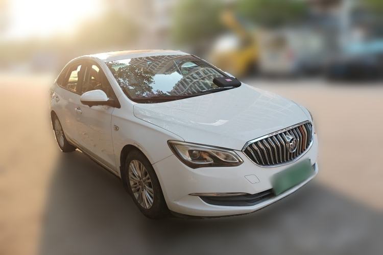 Used Buick GT 2017 15N Automatic Elite Version Exterior 2