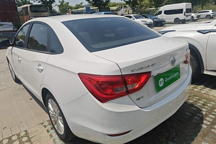 Used Buick GT 2017 15N Automatic Elite Version Exterior 2