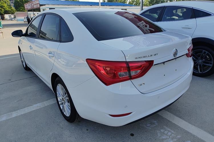 Used Buick GT 2017 15N Automatic Elite Version Exterior 2