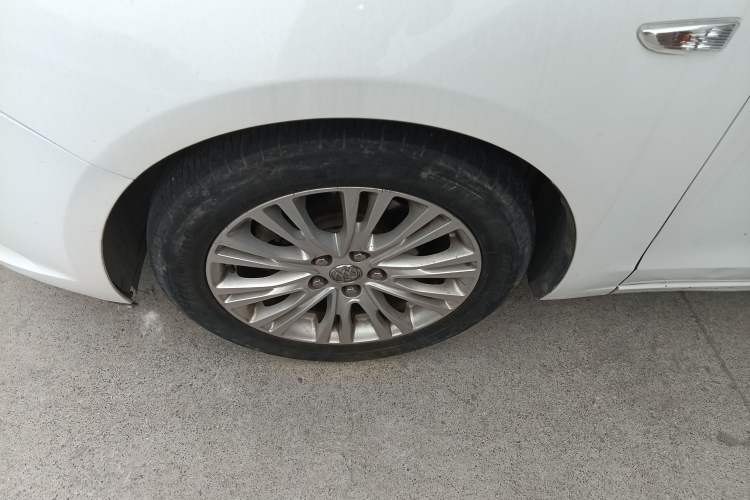 Used Buick GT 2017 15N Automatic Elite Version Exterior 2