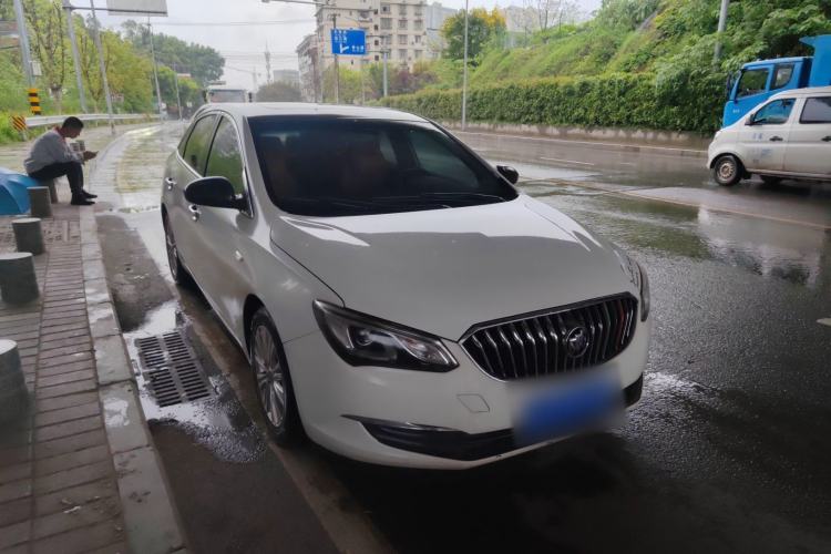 Used Buick GT 2017 15N Automatic Elite Version Exterior 2