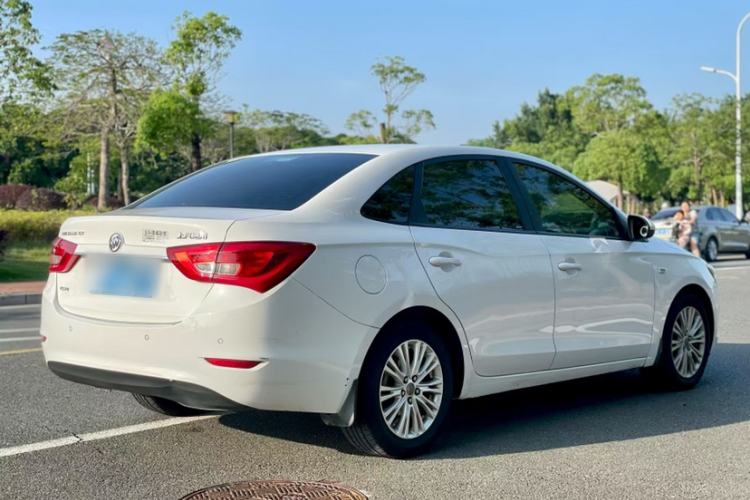 Used Buick GT 2017 15N Automatic Elite Version Exterior 3