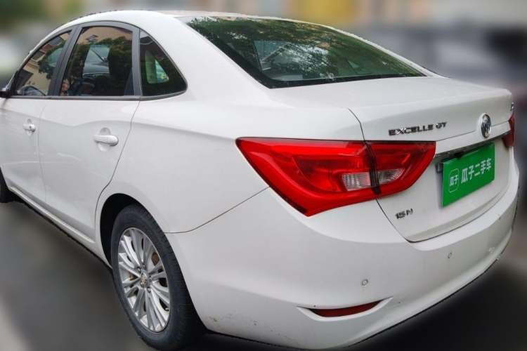 Used Buick GT 2017 15N Automatic Elite Version Exterior 3