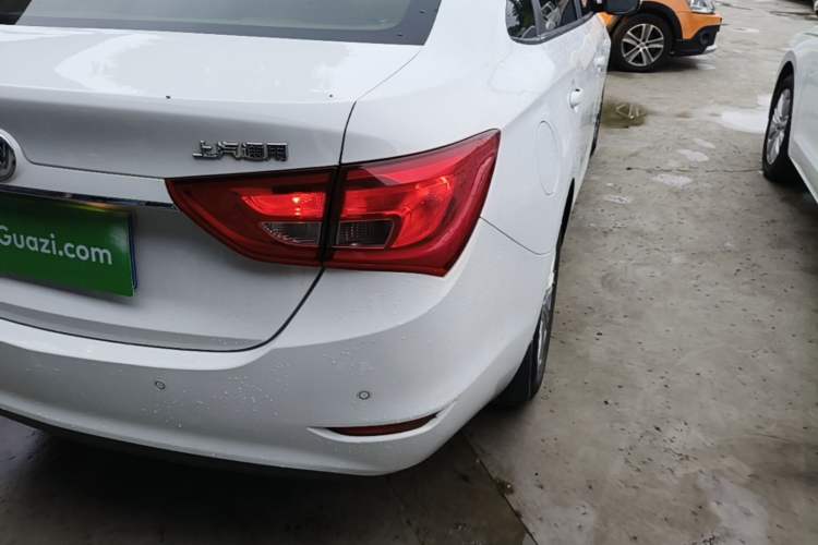 Used Buick GT 2017 15N Automatic Elite Version Exterior 3