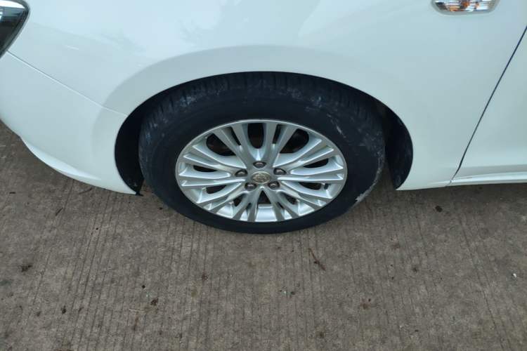 Used Buick GT 2017 15N Manual Elite Version Exterior 4