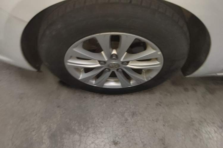 Used Buick GT 2017 15N Automatic Entry-Level Trim Exterior 4
