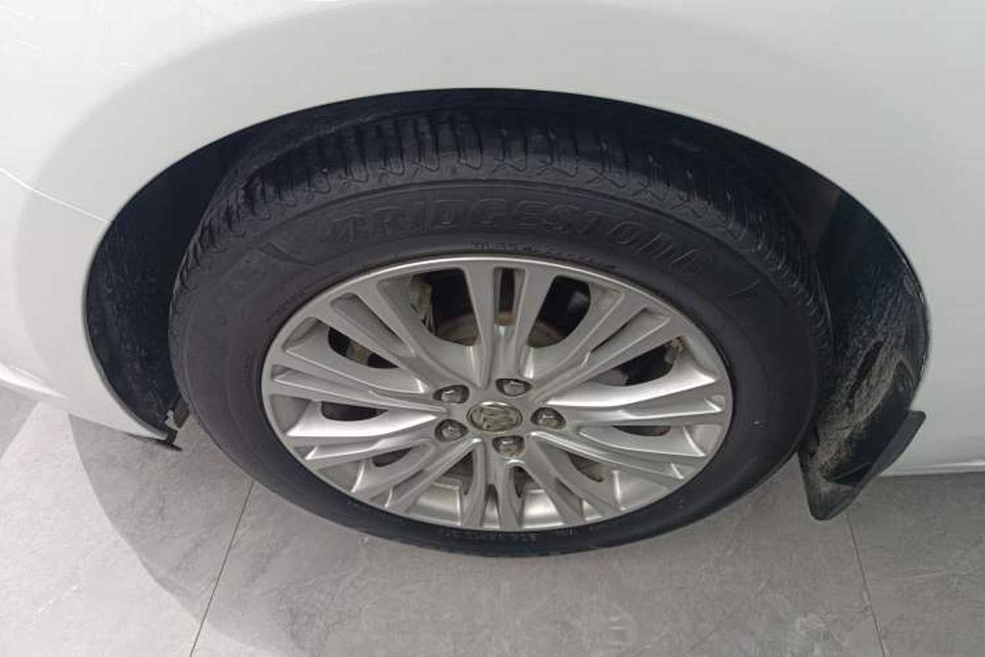 Used Buick GT 2017 15N Automatic Elite Version Exterior 4
