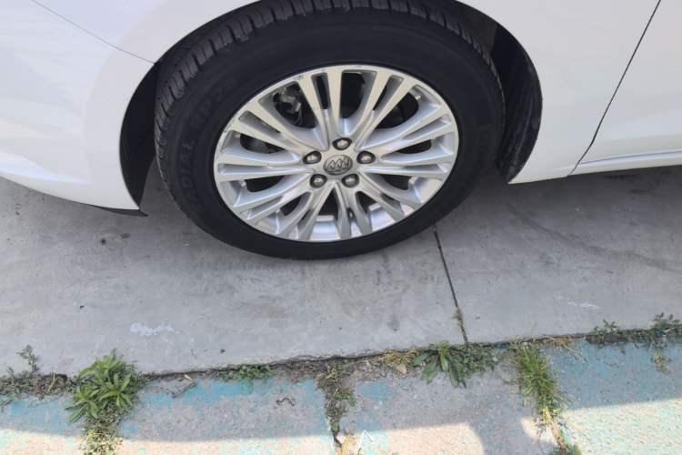 Used Buick GT 2017 15N Automatic Elite Version Exterior 4