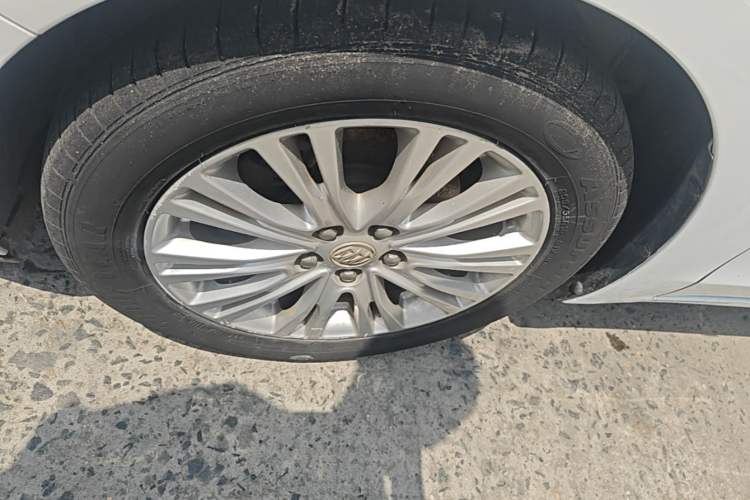 Used Buick GT 2017 15N Automatic Elite Version Exterior 4