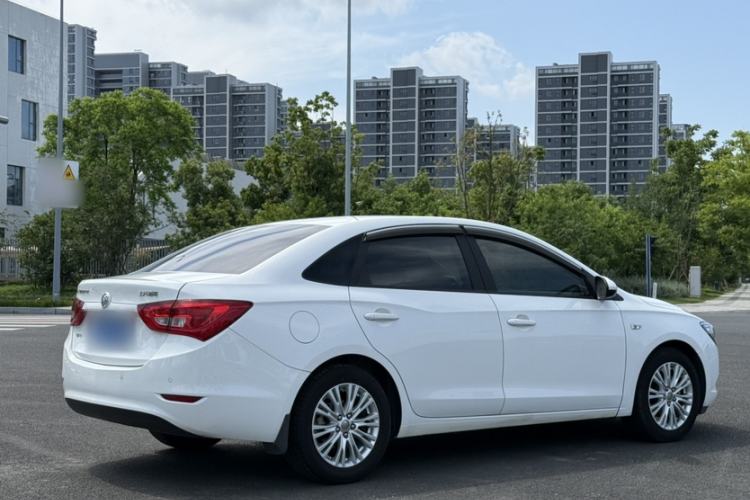 Used Buick GT 2017 15N Automatic Elite Version Exterior 5