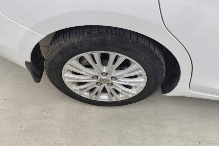 Used Buick GT 2017 15N Manual Elite Version Exterior 5