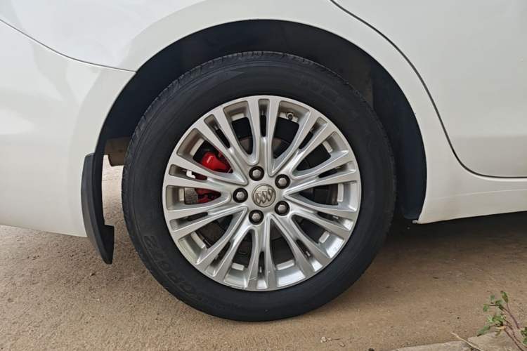 Used Buick GT 2017 15N Manual Elite Version Exterior 5