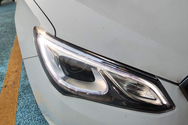 Used Buick GT 2017 15N Automatic Elite Version Exterior 6