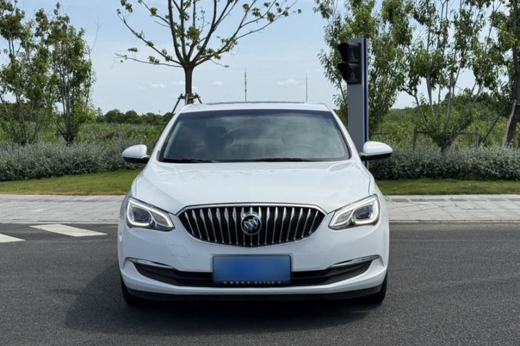 Used Buick GT 2017 15N Automatic Elite Version Exterior 7