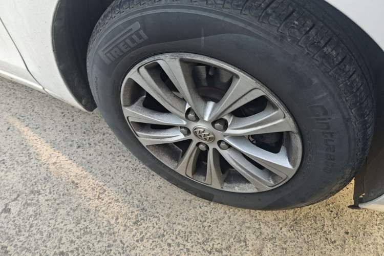 Used Buick GT 2017 15N Manual Entry-Level Trim Exterior 7