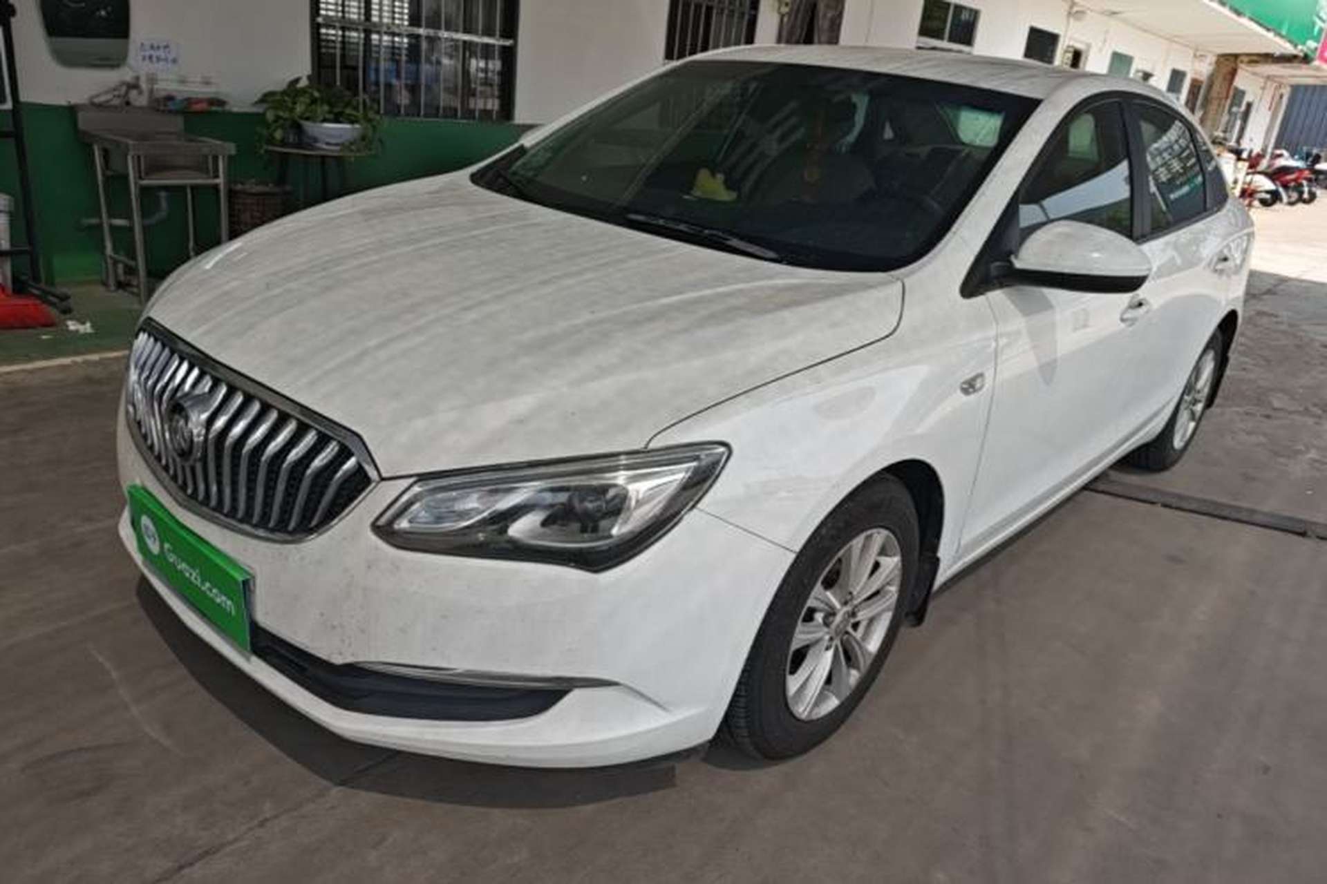 Used Buick GT 2017 15N Automatic Entry-Level Trim Front Left 45 Deg