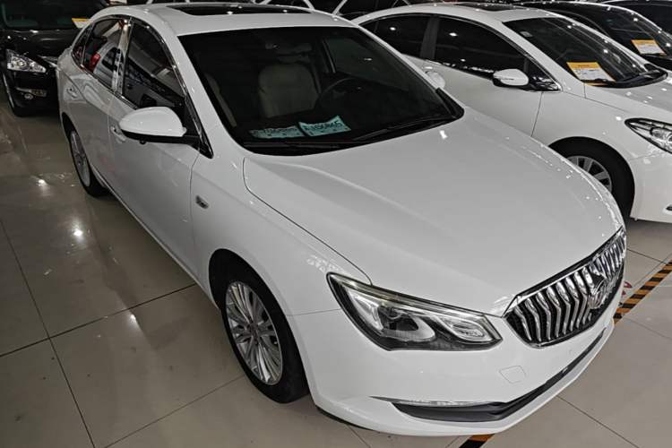 Used Buick GT 2017 15N Automatic Elite Version Front Right 45 Deg