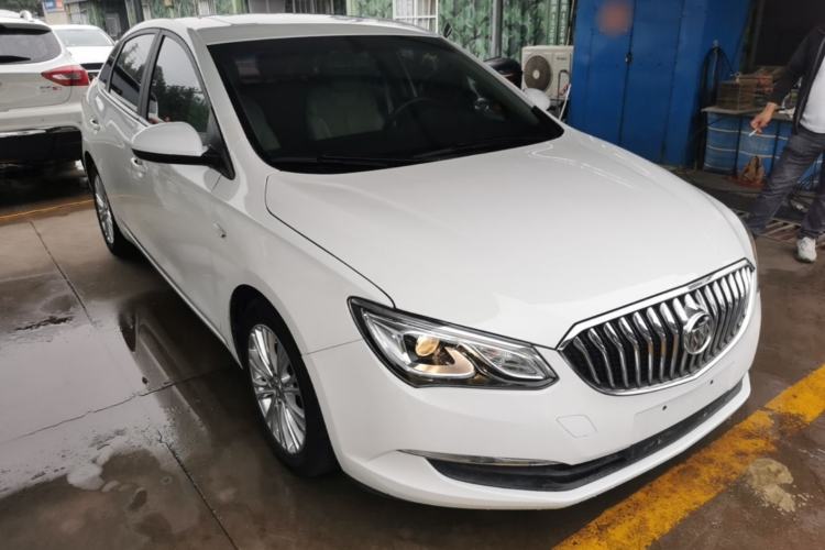Used Buick GT 2017 15N Automatic Elite Version Front Right 45 Deg