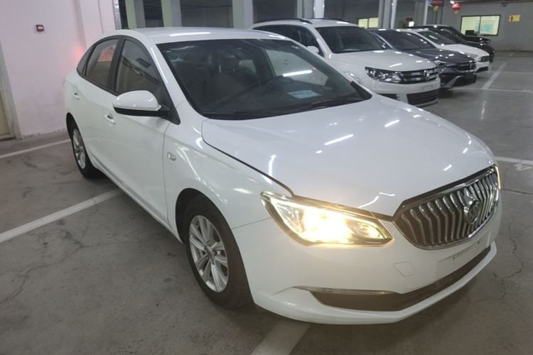 Used Buick GT 2017 15N Automatic Entry-Level Trim Front Right 45 Deg
