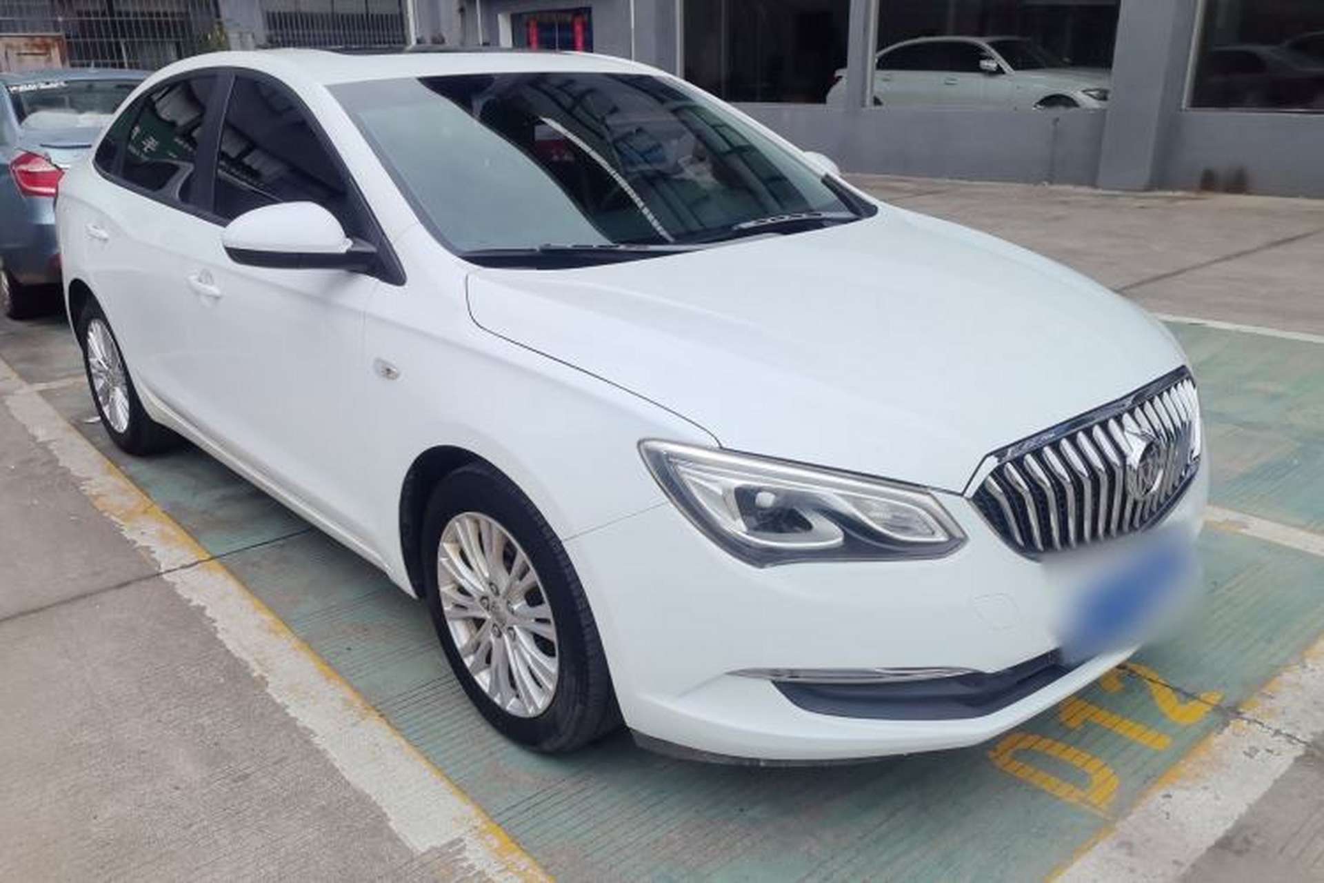 Used Buick GT 2017 15N Automatic Elite Version Front Right 45 Deg