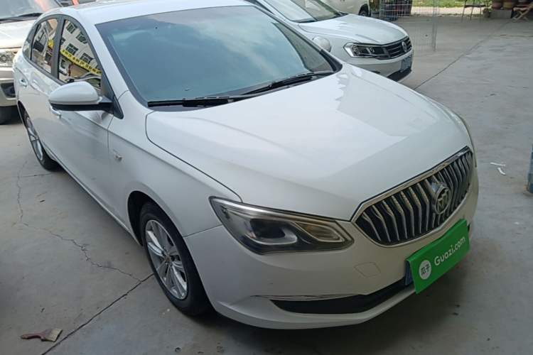Used Buick GT 2017 15N Manual Entry-Level Trim Front Right 45 Deg