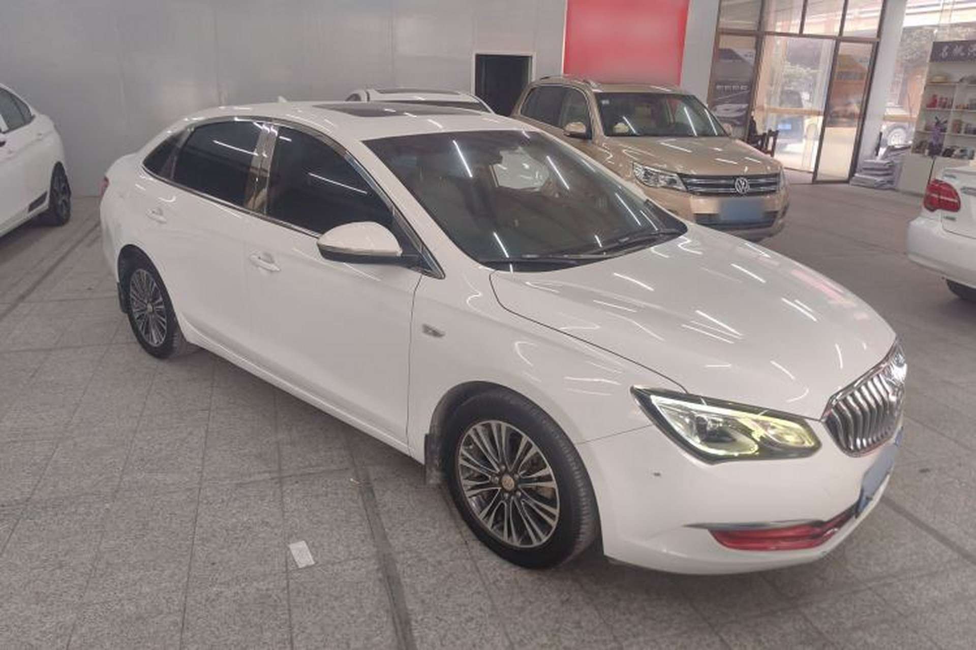 Used Buick GT 2017 18T Dual-Clutch Elite Model Front Right 45 Deg