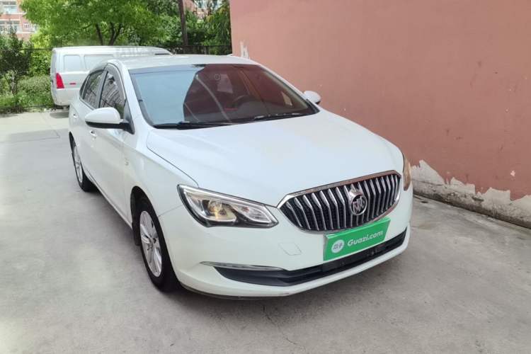 Used Buick GT 2017 15N Automatic Entry-Level Trim Front Right 45 Deg