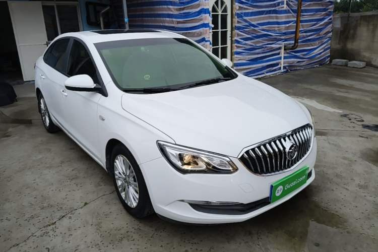 Used Buick GT 2017 15N Automatic Elite Version Front Right 45 Deg