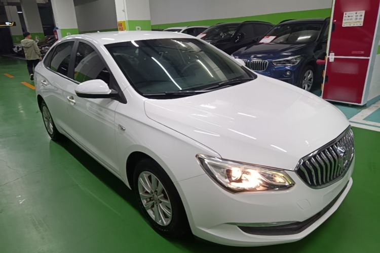 Used Buick GT 2017 15N Automatic Entry-Level Trim Front Right 45 Deg