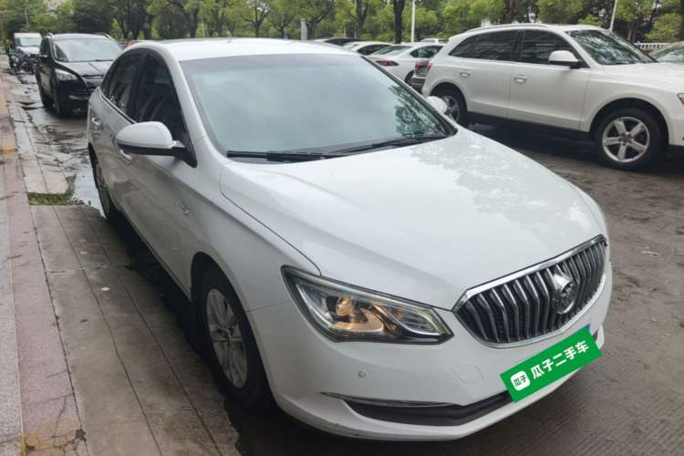 Used Buick GT 2017 15N Automatic Entry-Level Trim Front Right 45 Deg