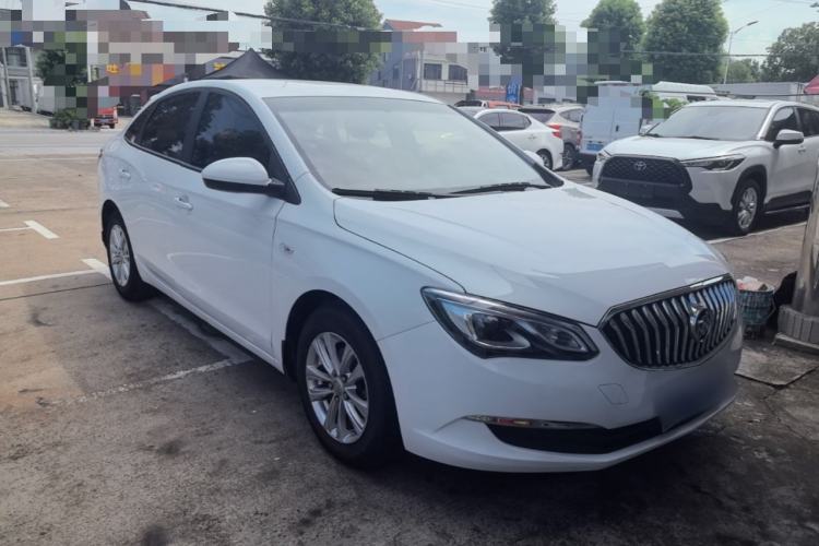 Used Buick GT 2017 15N Manual Entry-Level Trim Front Right 45 Deg