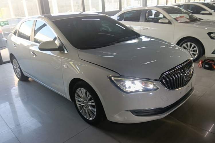 Used Buick GT 2017 15N Automatic Elite Version Front Right 45 Deg