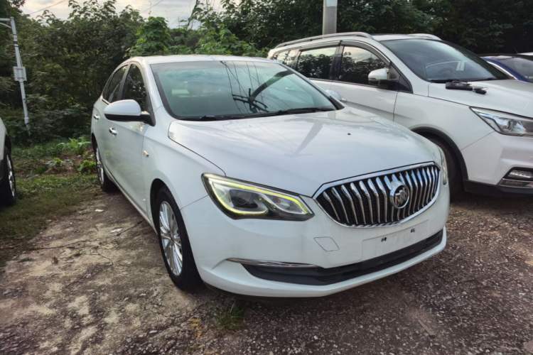 Used Buick GT 2017 15N Automatic Elite Version Front Right 45 Deg