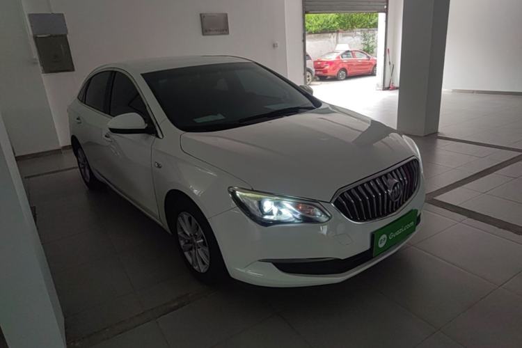 Used Buick GT 2017 15N Manual Entry-Level Trim Front Right 45 Deg