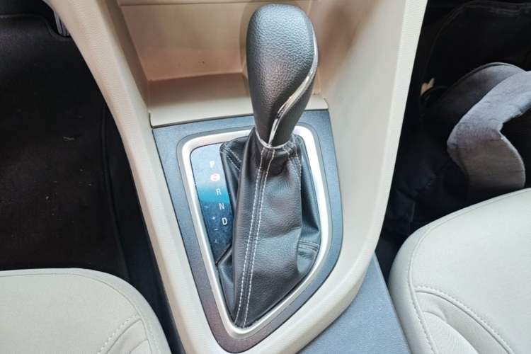 Used Buick GT 2017 15N Automatic Entry-Level Trim Gear Lever