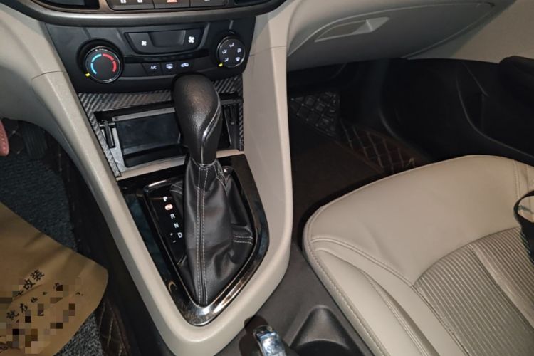 Used Buick GT 2017 15N Automatic Elite Version Gear Lever