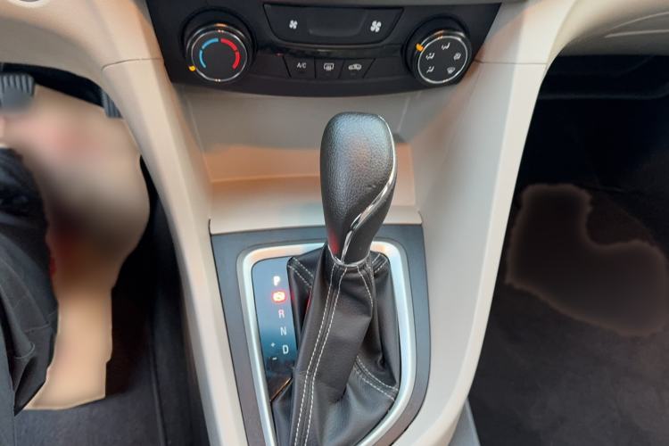 Used Buick GT 2017 15N Automatic Elite Version Gear Lever