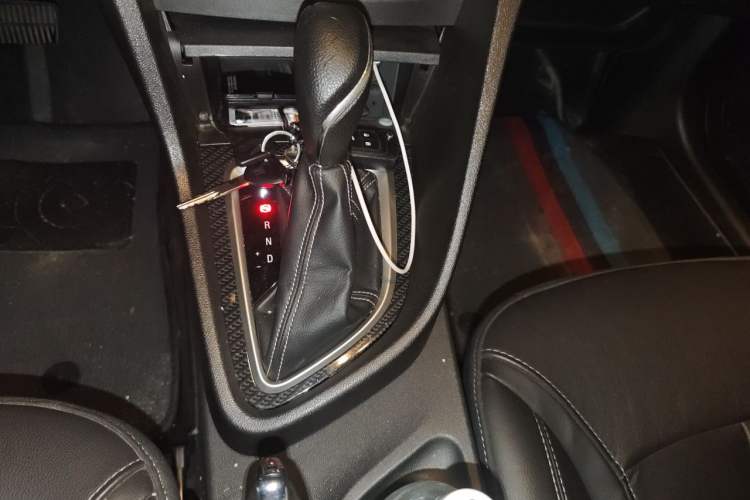 Used Buick GT 2017 15N Automatic Deluxe Edition Gear Lever