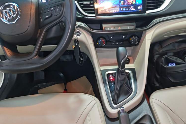 Used Buick GT 2017 15N Automatic Elite Version Gear Lever