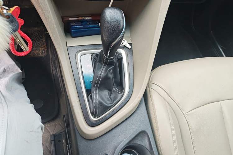 Used Buick GT 2017 15N Automatic Elite Version Gear Lever