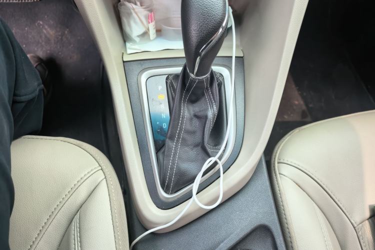 Used Buick GT 2017 15N Automatic Elite Version Gear Lever
