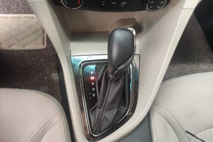 Used Buick GT 2017 15N Automatic Entry-Level Trim Gear Lever