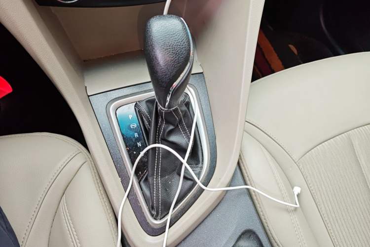 Used Buick GT 2017 15N Automatic Elite Version Gear Lever