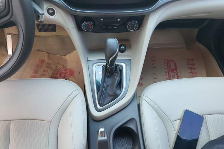 Used Buick GT 2017 15N Automatic Elite Version Gear Lever