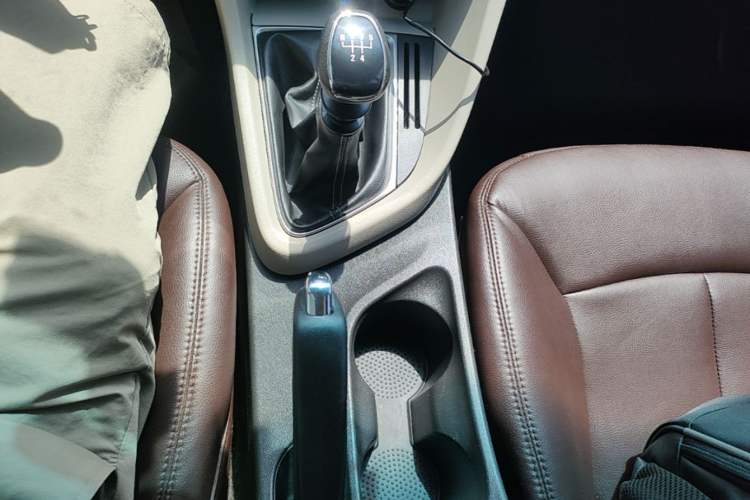 Used Buick GT 2017 15N Manual Entry-Level Trim Gear Lever