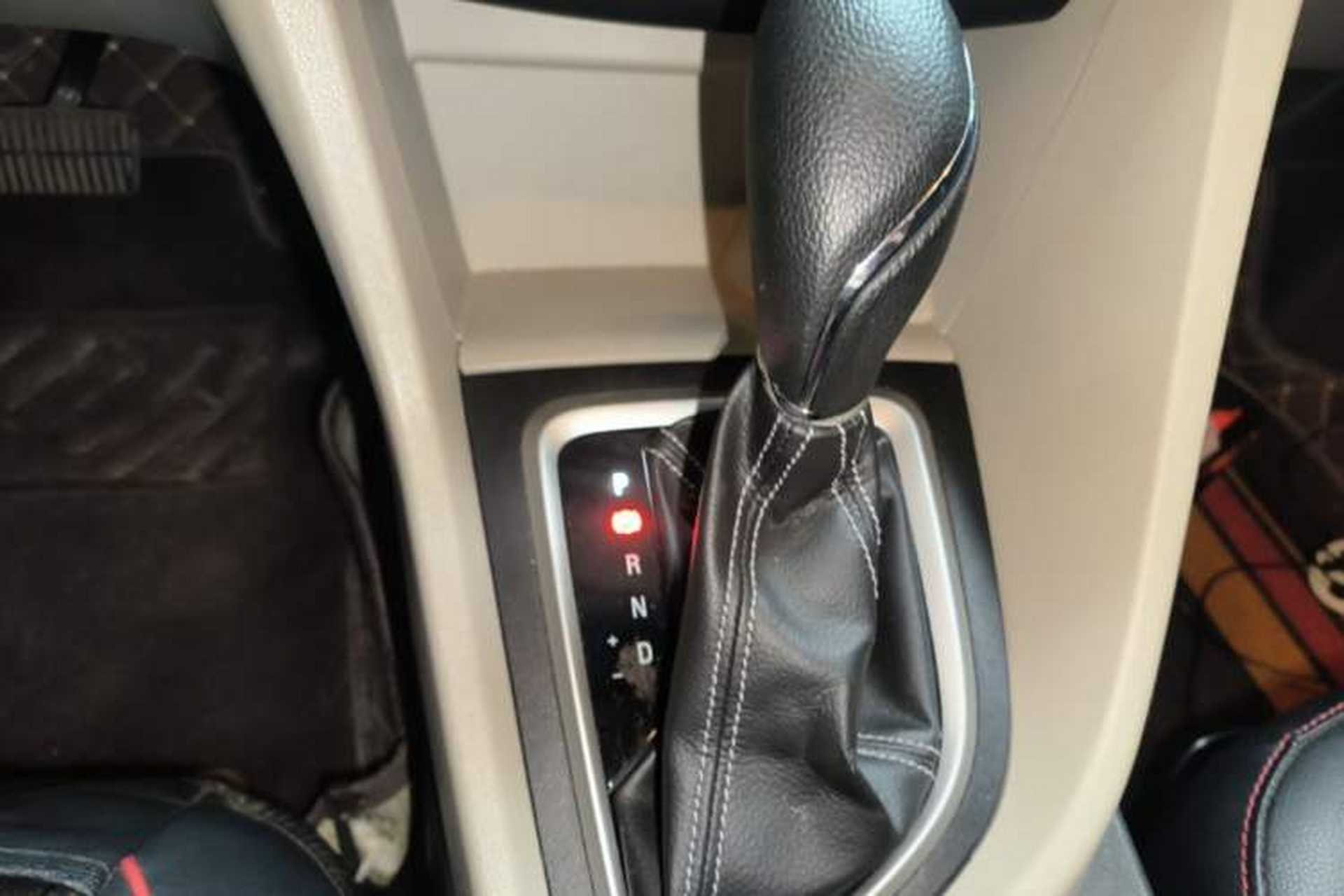 Used Buick GT 2017 15N Automatic Elite Version Gear Lever