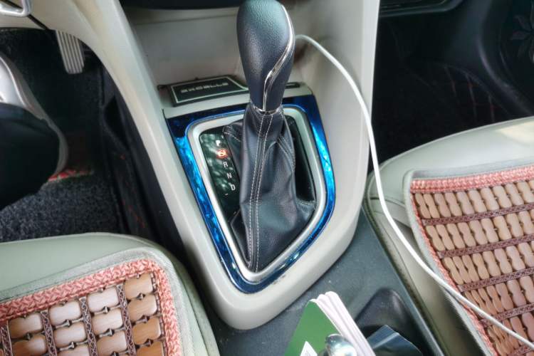 Used Buick GT 2017 15N Automatic Elite Version Gear Lever